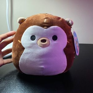 8 inch hedgehog wildlife squishmallow
